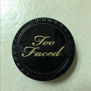 Too faced cocoa powder